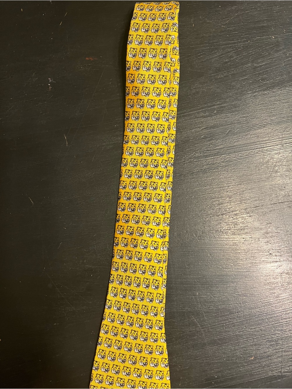 LSU tie. CLASSIC #2 Collectors Edition